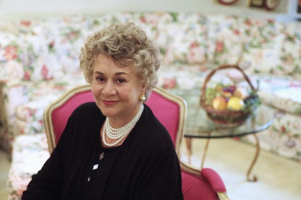 Joan Plowright, Legendary Actress, Passes Away at 95