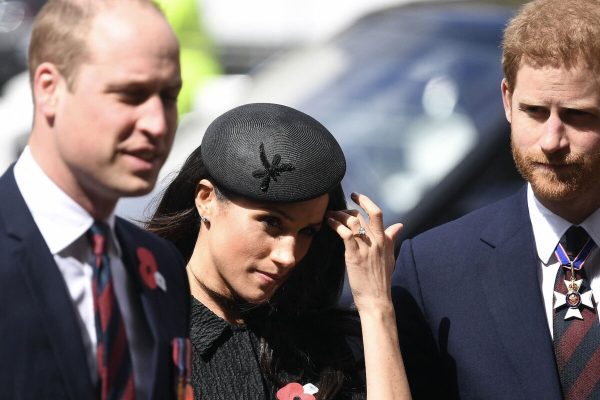 Meghan Markle aurait dragué William, ce qui a dérangé Buckingham.