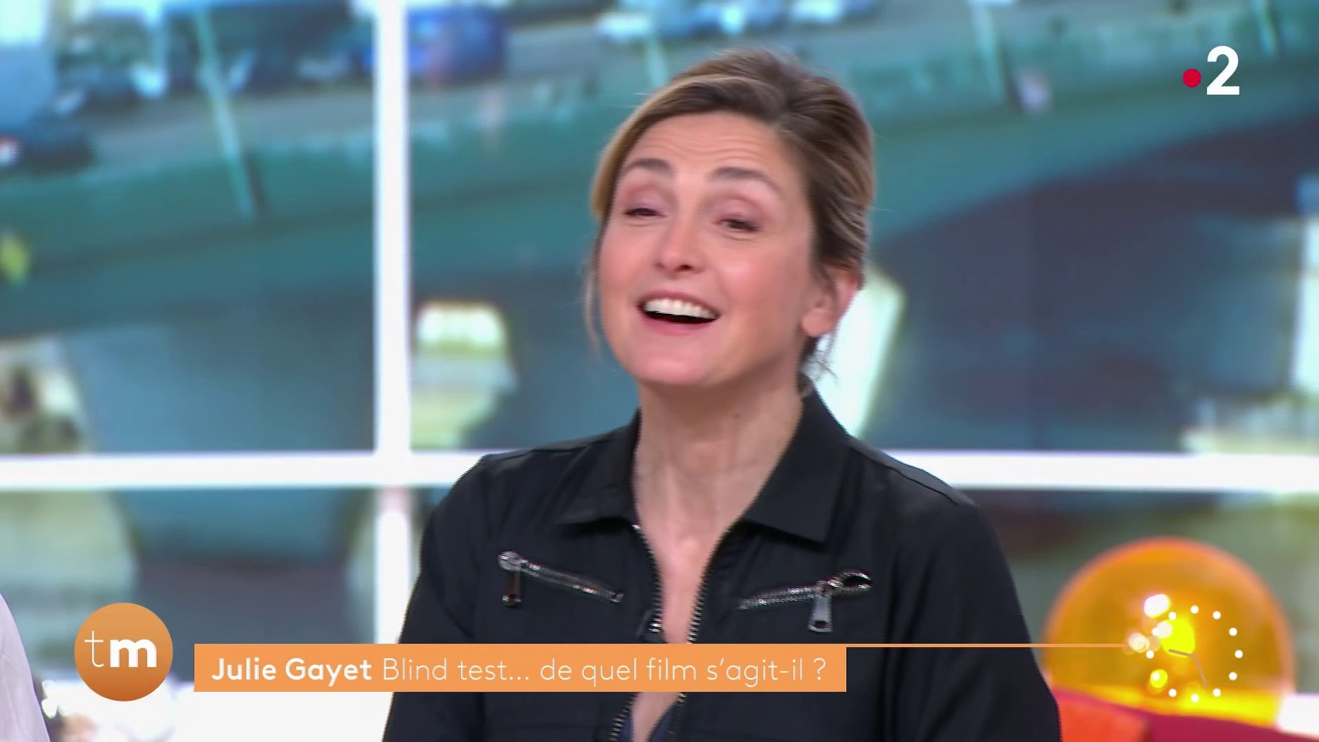 Julie Gayet sous le choc dans Télématin : une surprise inattendue